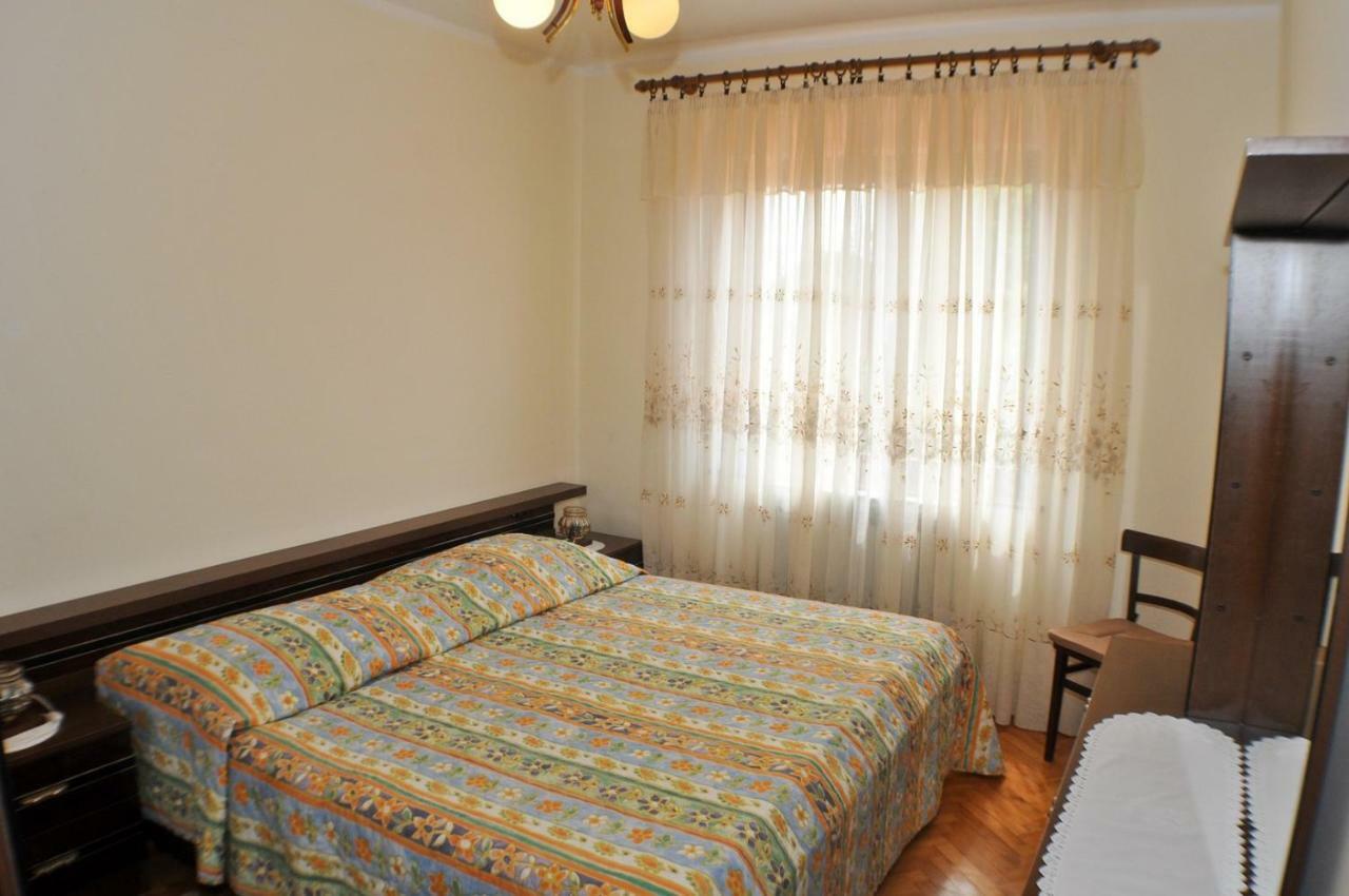 Haus Liliana Hotel Tar-Vabriga Buitenkant foto