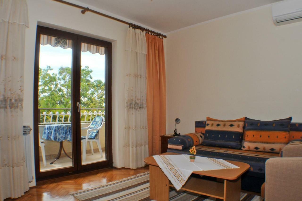 Haus Liliana Hotel Tar-Vabriga Buitenkant foto